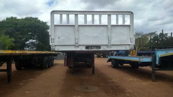 PARAMOUNT TRI AXLE FLATDECK