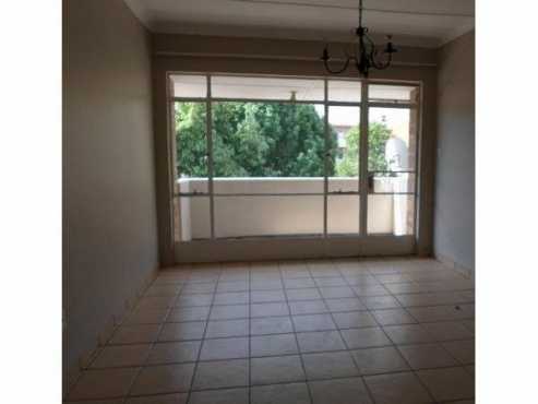 Parktown near ABSA and KPMG open plan bachelor R4100