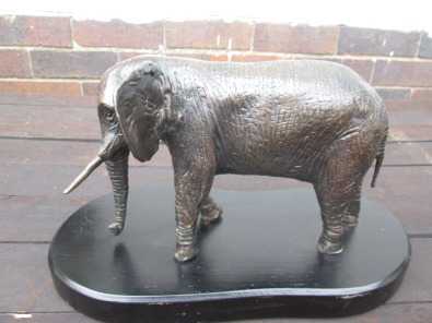 Paul Munro bronze elephant