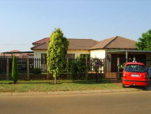 Perfect 3 bed2 bath house-double LUG - Doornpoort Xtn41- Immediate occupation