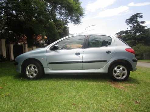 peugeot 1,6 2005 model