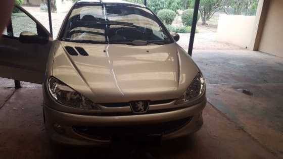 Peugeot 206 Hatchback 1.6i 16 Valve