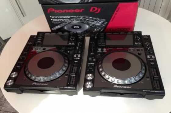 Pioneer CDJ 2000 Mixing Decks