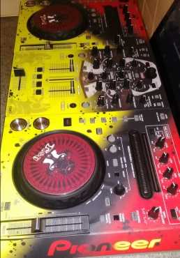 Pioneer DDJ-S1 Controller