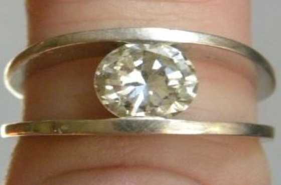 Platinum, Cape Yellow Diamond ring just under 1 Carat for sale