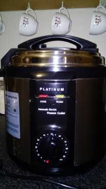 Platinum Electronic pressure cooker