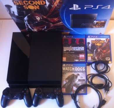PlayStation 4 (500GB) - 3 GAMES - 2 CONTROLLERS