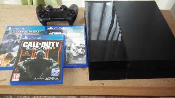 Playstation 4 good condition with games