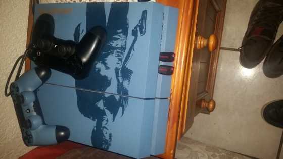 Playstation 4 with 6 games 2 remotes