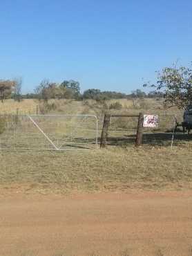 Plot between Hammanskraal and Pretoria