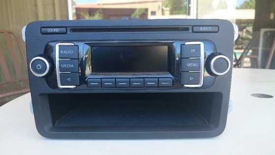 polo 6 radio for sale 1200