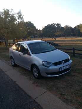 Polo Classic 1.4 . 2014 . Automatic