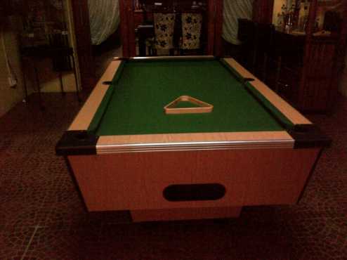 Pool table