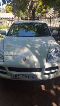 Porsche Cayenne S Tiptronic