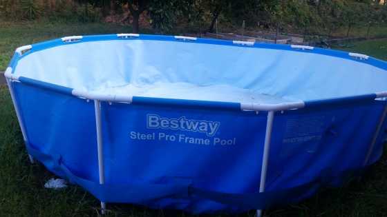 portable large pool as new