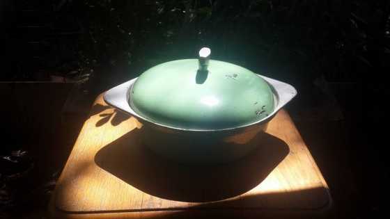 Pot - cast iron