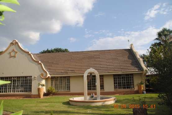 Pragtige huis in Rustenburg te ruil vir plaas