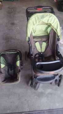 Pram With Carry Cot