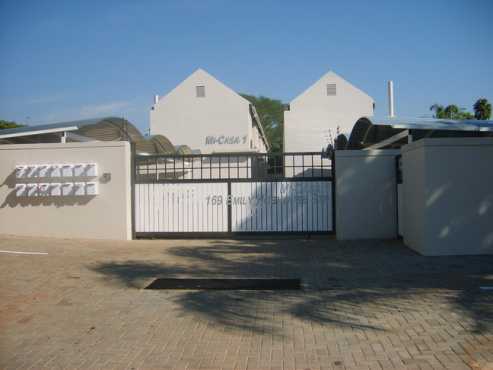 Pretoria North. Studio  duplex apartment for sale for the modern, professional person.