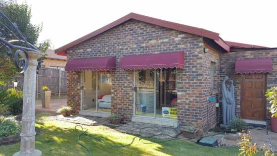 Price Reduced- Vaal Dam , Port O Call 3 Bedroom House Sectional Title