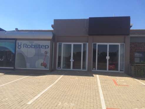 PRIME RETAIL SPACE   SHOWROOM TO LET IN THE HEART OF CENTURION WITH MAIN ROAD VISSIBILTY