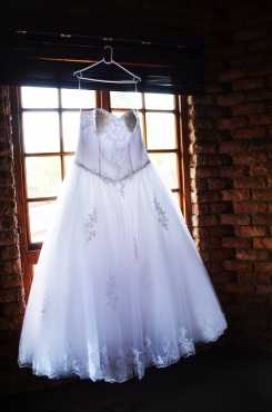 Princess cut wedding dress