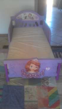 Princess Sophia Toddler bed and mattress