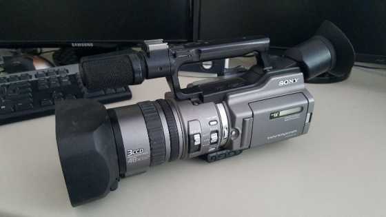 Professional Sony Mini DV SD camera