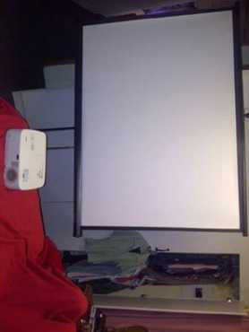 Projector met stand en screen