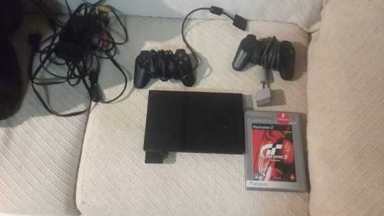 Ps2 slimline memory card plus 2 remotes en game