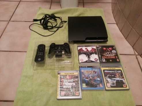 ps3 300 gig with 5 games and 1 controller