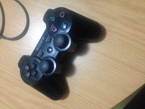 PS3 320GB 2 Controllers and 10  games