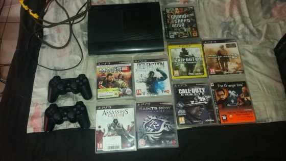 Ps3 500g super slim 9 games 2 controllers