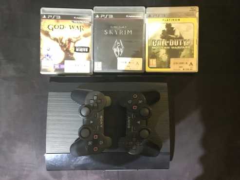 PS3 500GB good condition, 3 games, 2 remote, comes with box. R2500