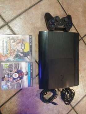 Ps3 te koop 12 gig met remote 2 games