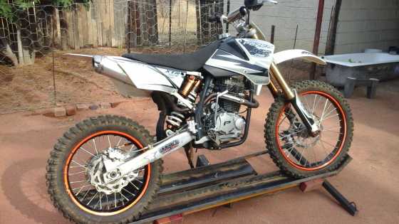 Puzey XTR 250 Off Road Scrambler with bike trailer