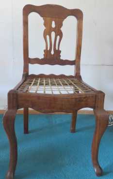 Queen Anne Style Chair