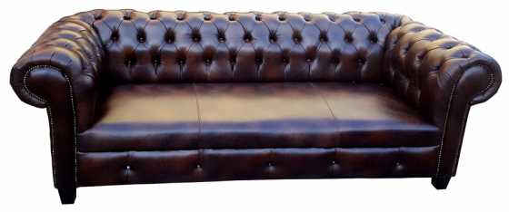 (R) NEW Chesterfield Couch Suite in Genuine Leatherfrom R8000.