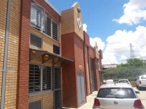 Randburg Graphite Park has industrial warehouse space to let