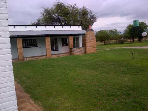 Randfontein, Doornfontein - Farmhouse and Shop to rent