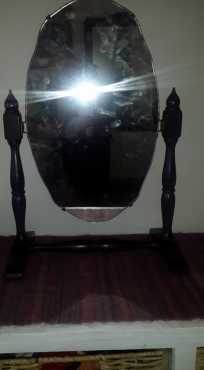 Rare piece. Stinkhout antique shaving mirror