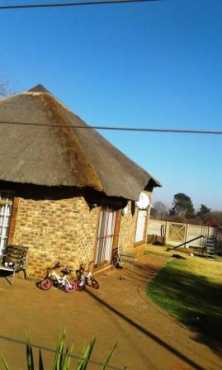 Raslouw.3 Bedroom thatch on plot