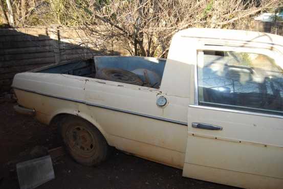 Rebuild Project. Merc Bakkie body with complete rear axel diff etc