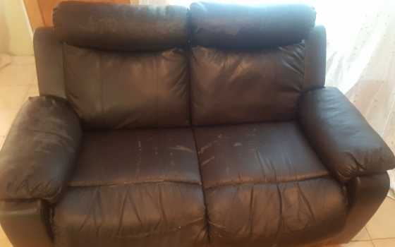 Recliner couches for sale  for R1500