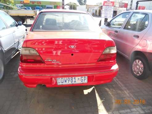 Red Daewoo Cielo