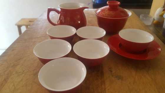 RED TEA SET