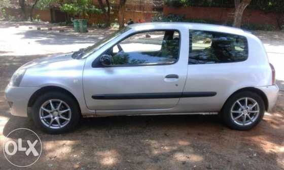 Renault clio 1.2 vavavoom 2007 model