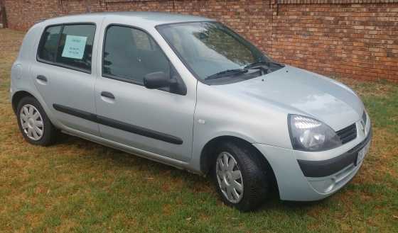 Renault Clio 2 2003 1.4 16V