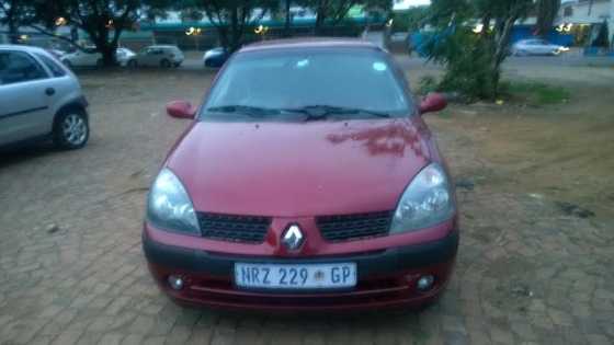 Renault clio 2005 in excellent condiition for R 42000.00 celwhatsap 0719522772