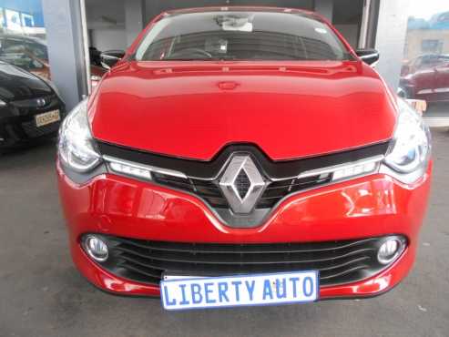 Renault Clio 4 2014 Sports  35,000km 0.9 Turbo Efficiency Manual Gear  Features  Key-less Push Start
